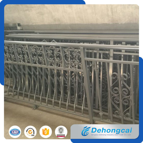 Barandilla de balcón forjado de hierro forjado barato al aire libre Hecho en China